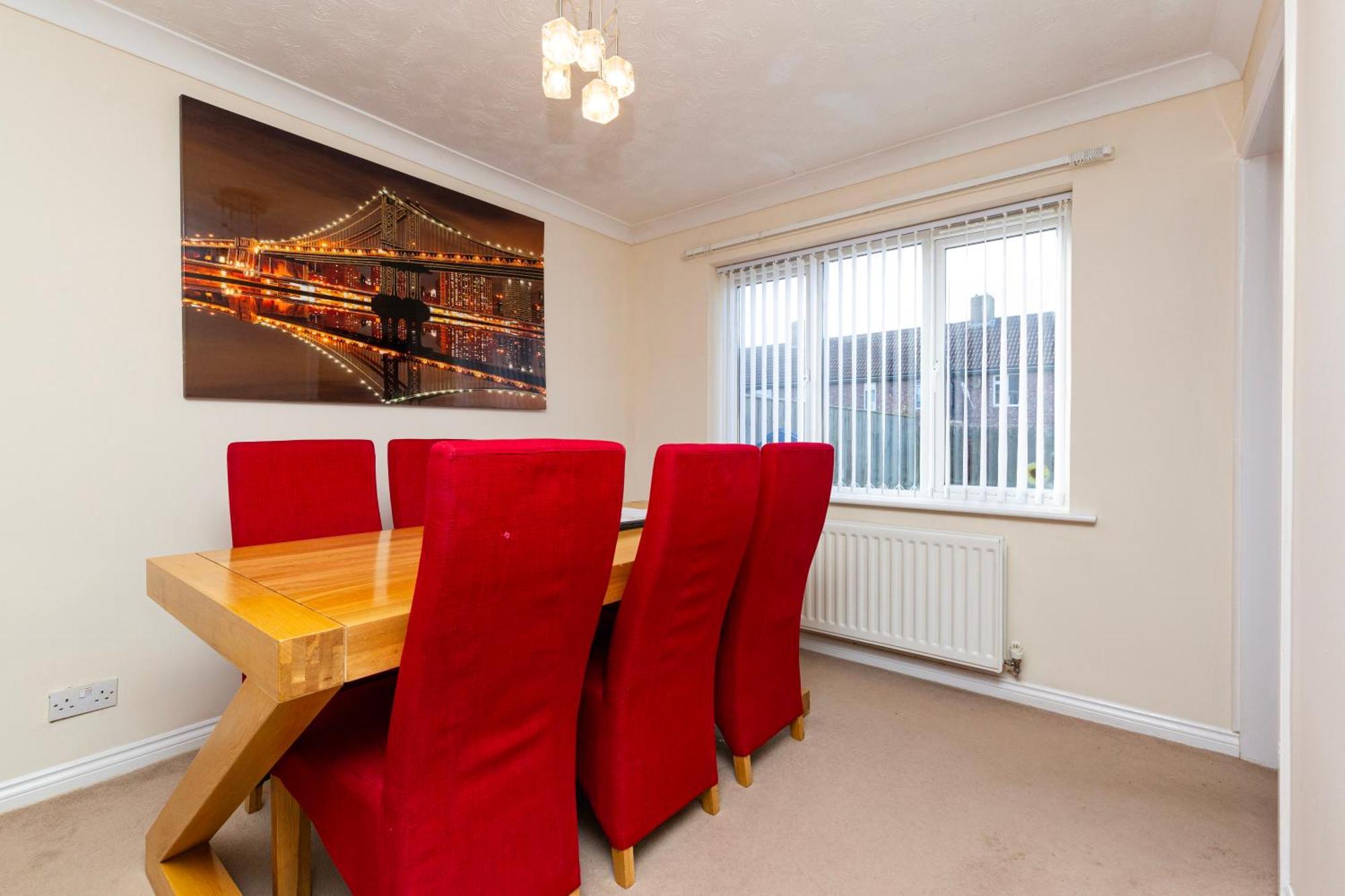 3bedroom Away From *
